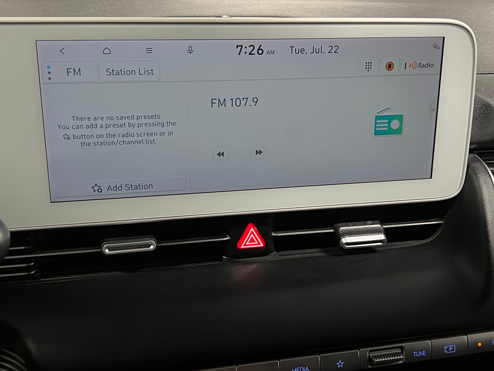Thumbnail: 2022 Hyundai Ioniq 5 - 4