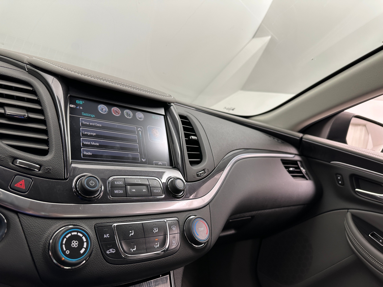 Thumbnail: 2019 Chevrolet Impala - 4