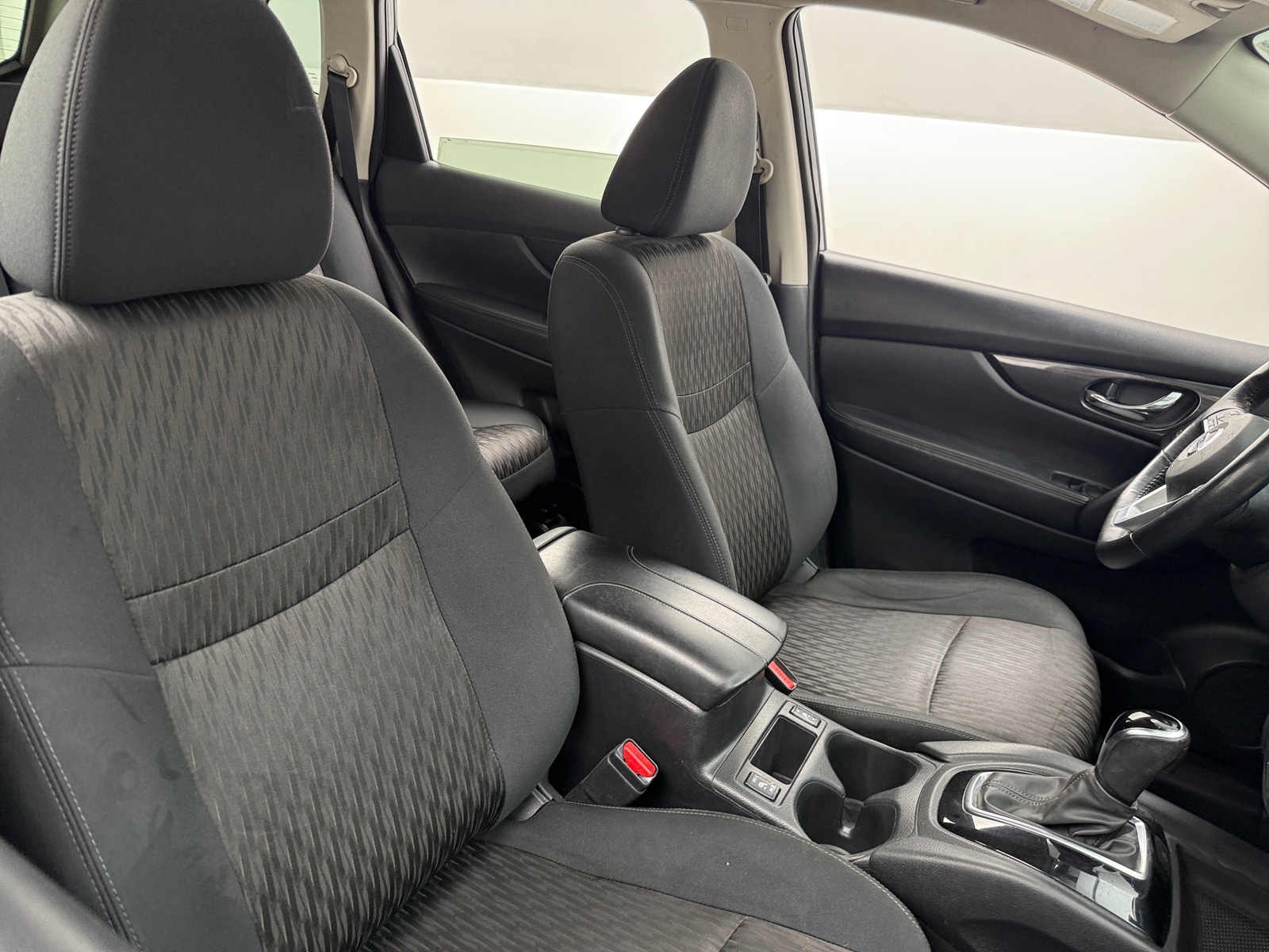 Thumbnail: 2018 Nissan Rogue - 2