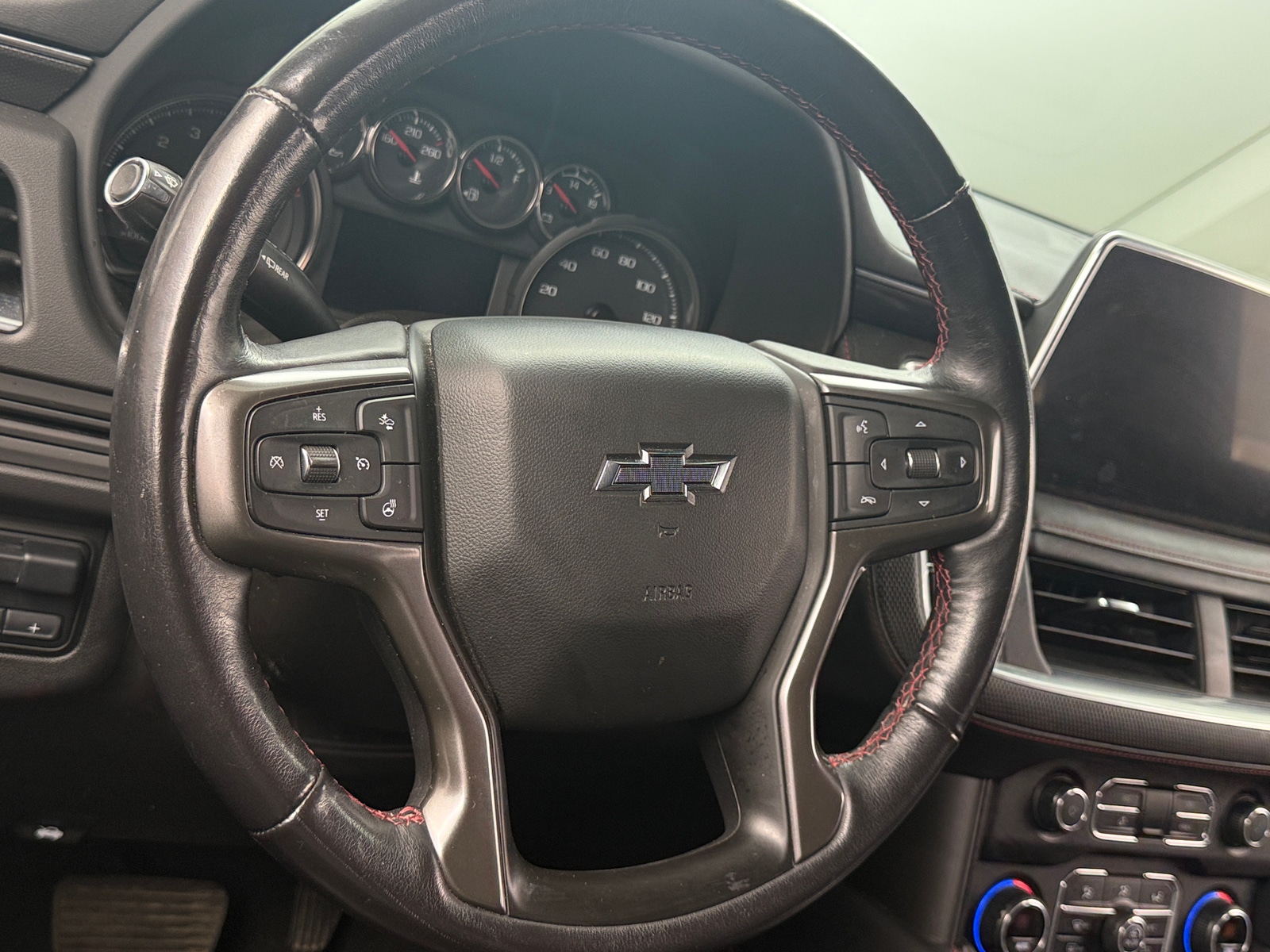 Thumbnail: 2021 Chevrolet Tahoe - 4
