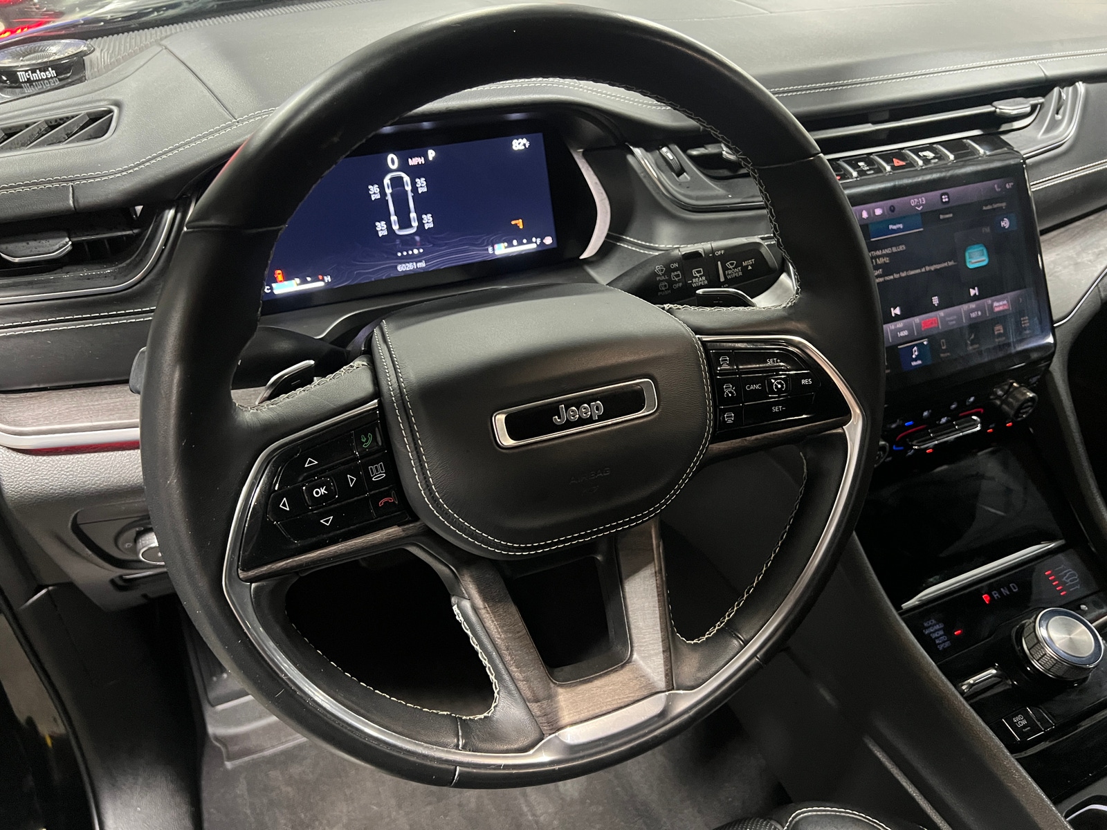 Thumbnail: 2022 Jeep Grand Cherokee L - 4