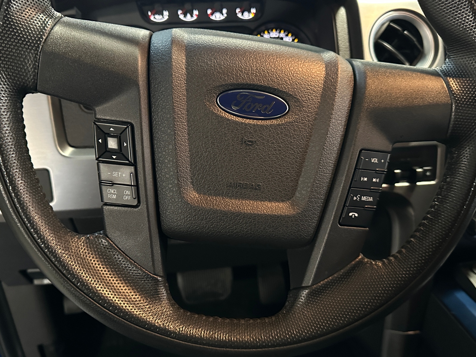 Thumbnail: 2013 Ford Econoline - 4
