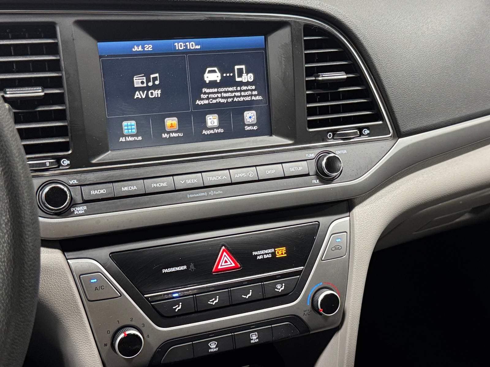 Thumbnail: 2017 Hyundai Elantra - 4