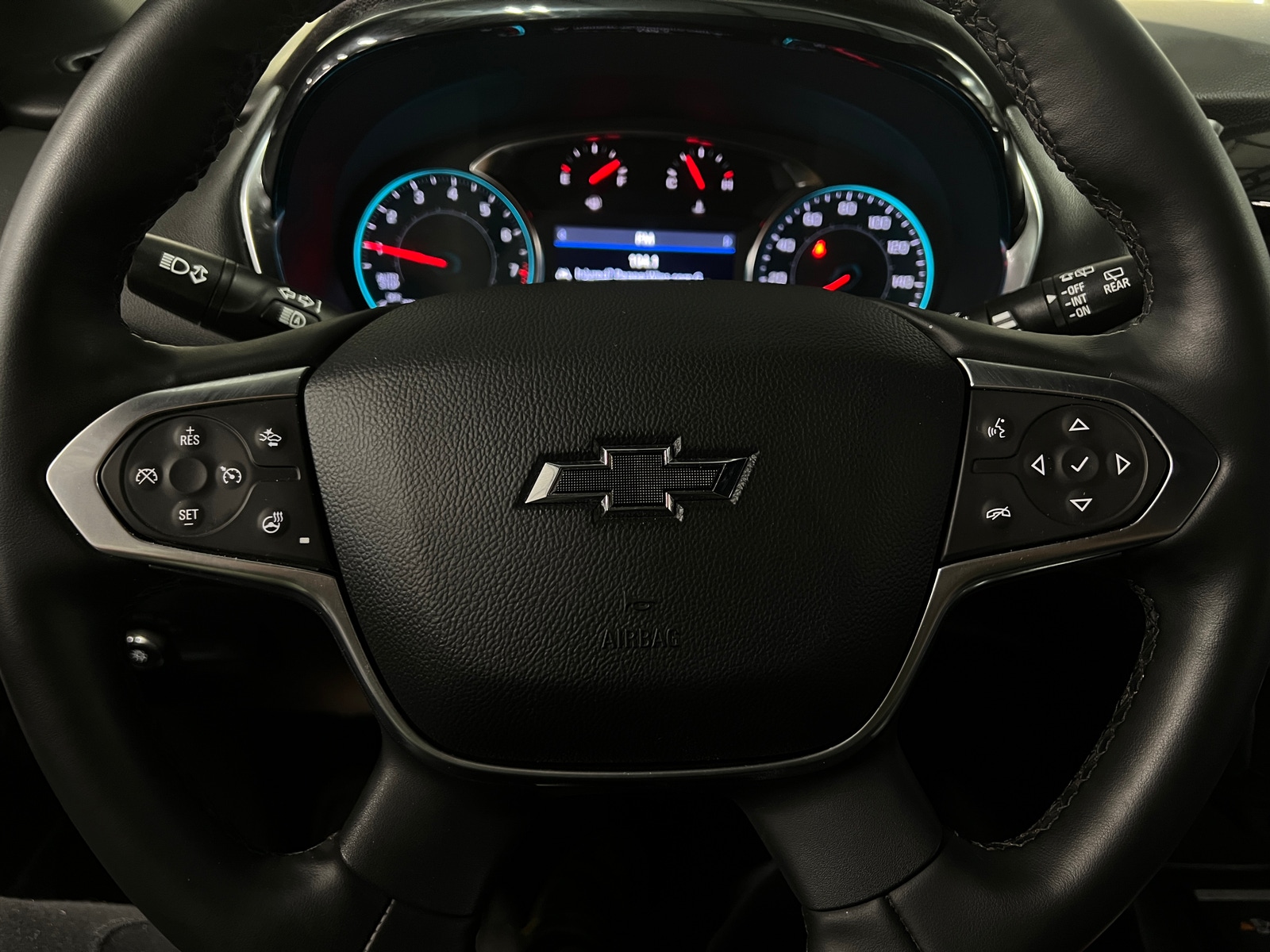 Thumbnail: 2023 Chevrolet Traverse - 4