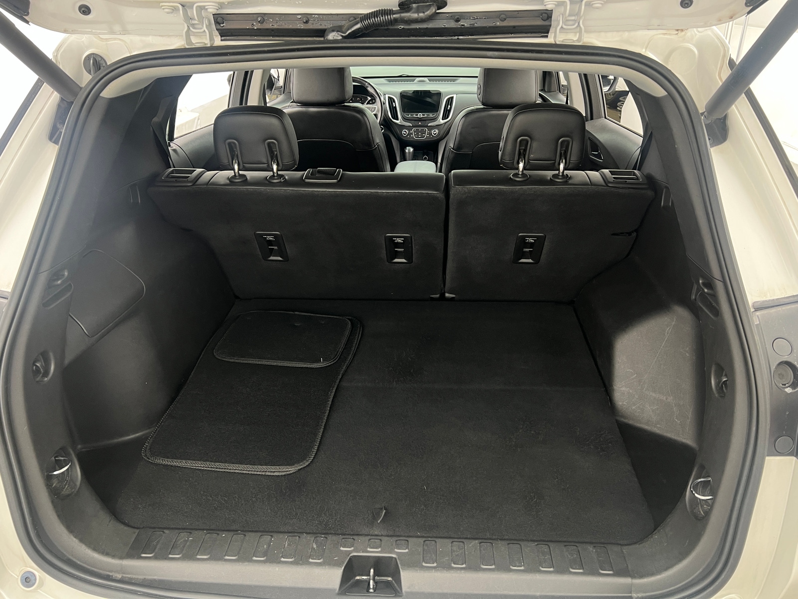 Thumbnail: 2018 Chevrolet Equinox - 6