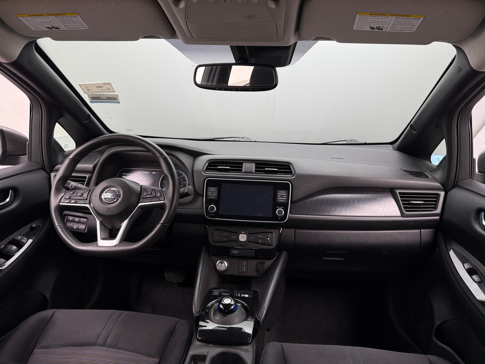 Thumbnail: 2020 Nissan Leaf - 3