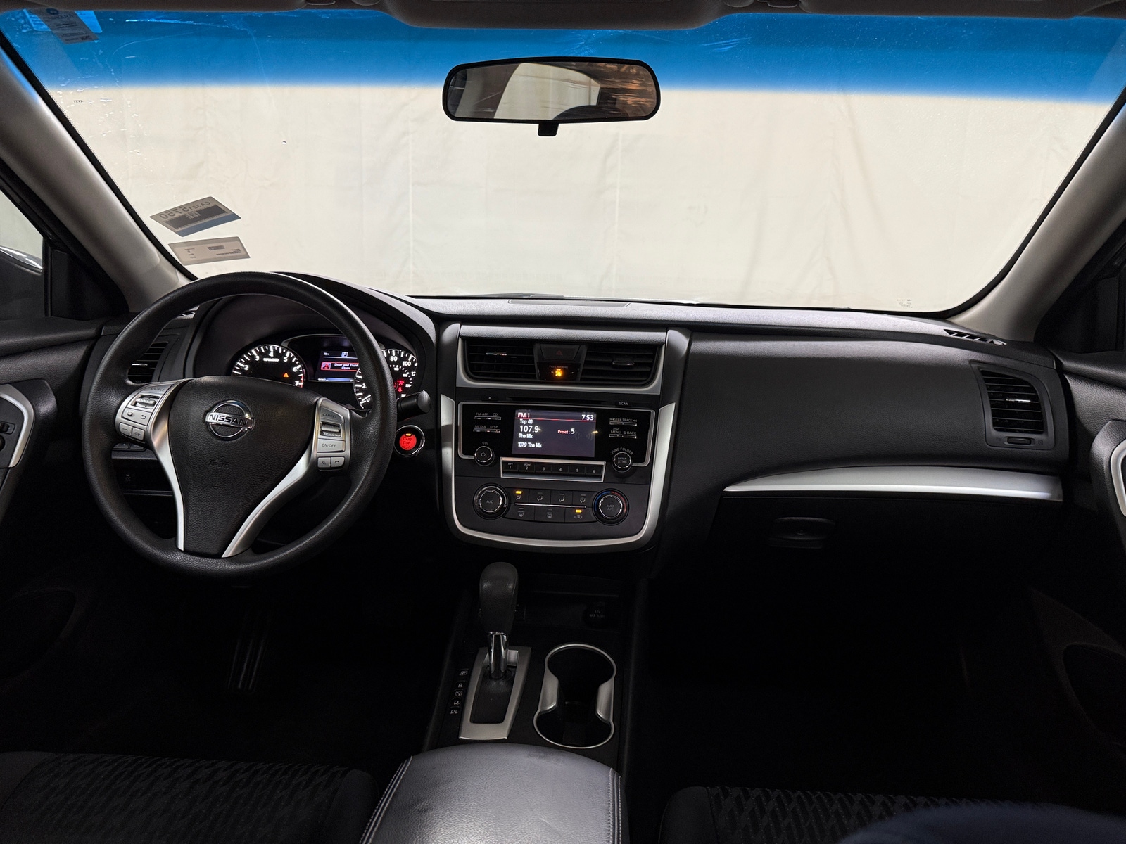 Thumbnail: 2017 Nissan Altima - 3