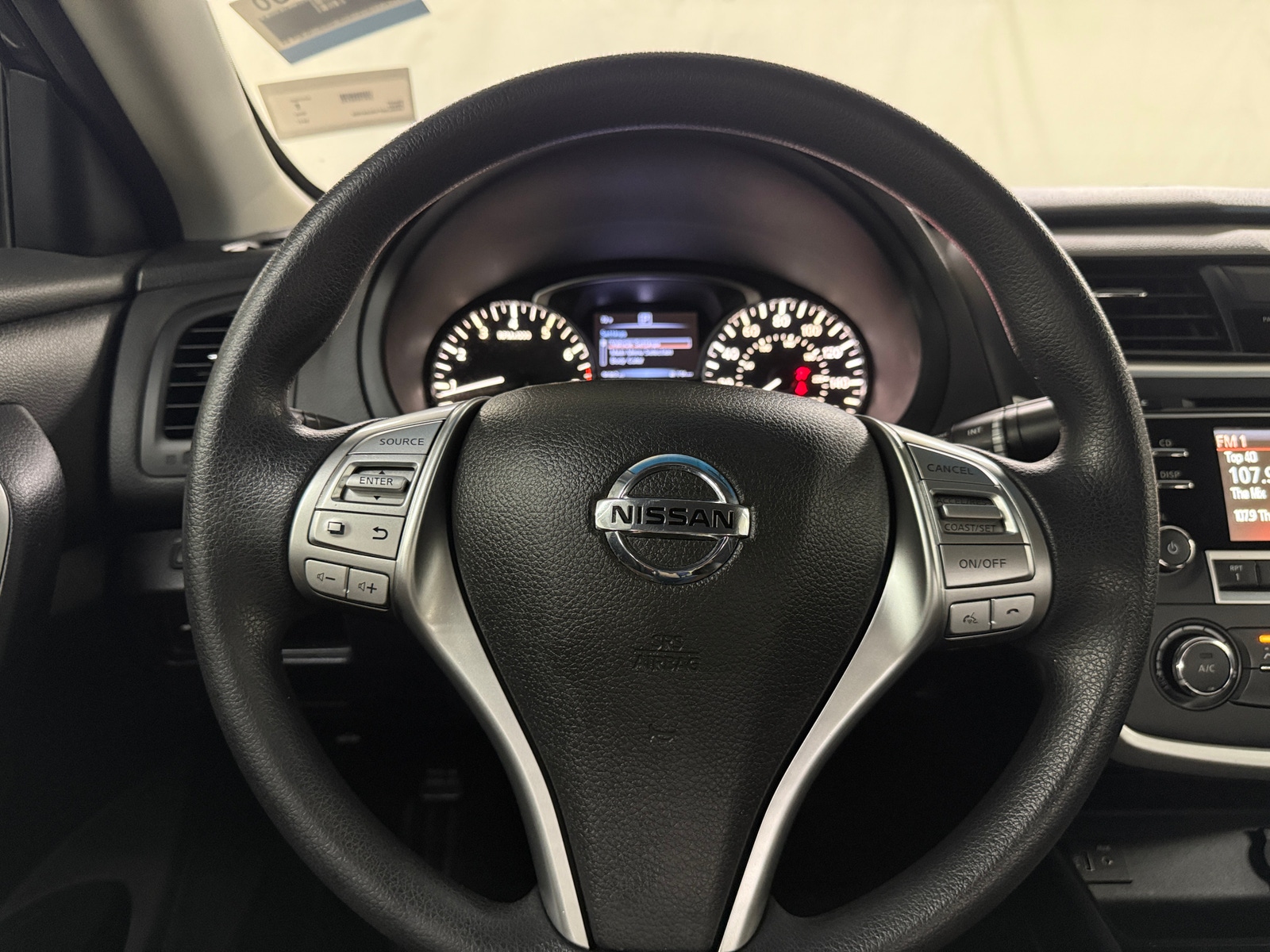 Thumbnail: 2017 Nissan Altima - 5