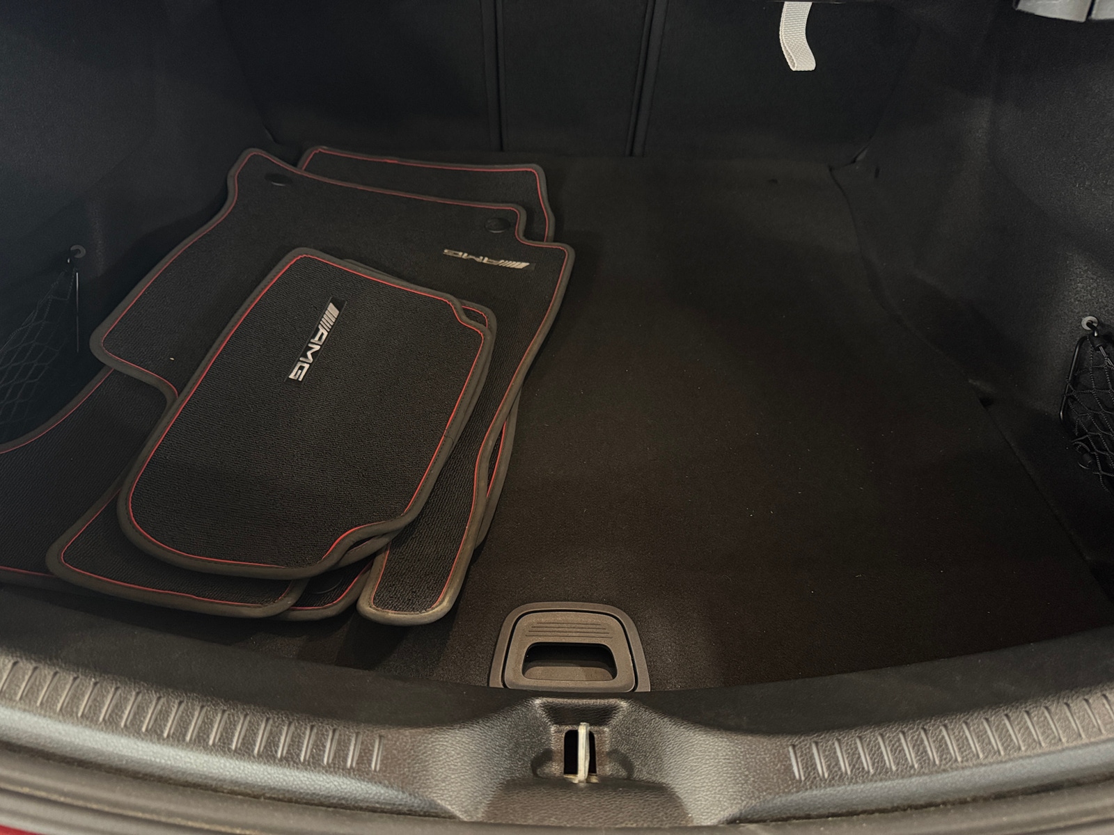 Thumbnail: 2019 Mercedes-Benz E-Class - 4