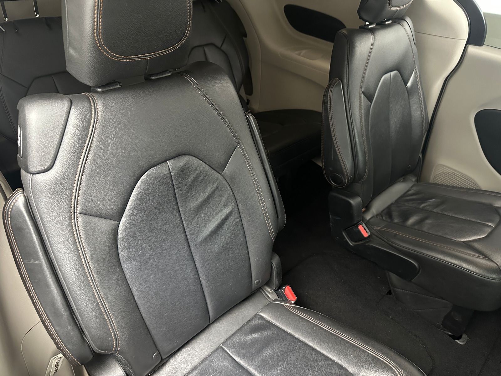 Thumbnail: 2017 Chrysler Pacifica - 5