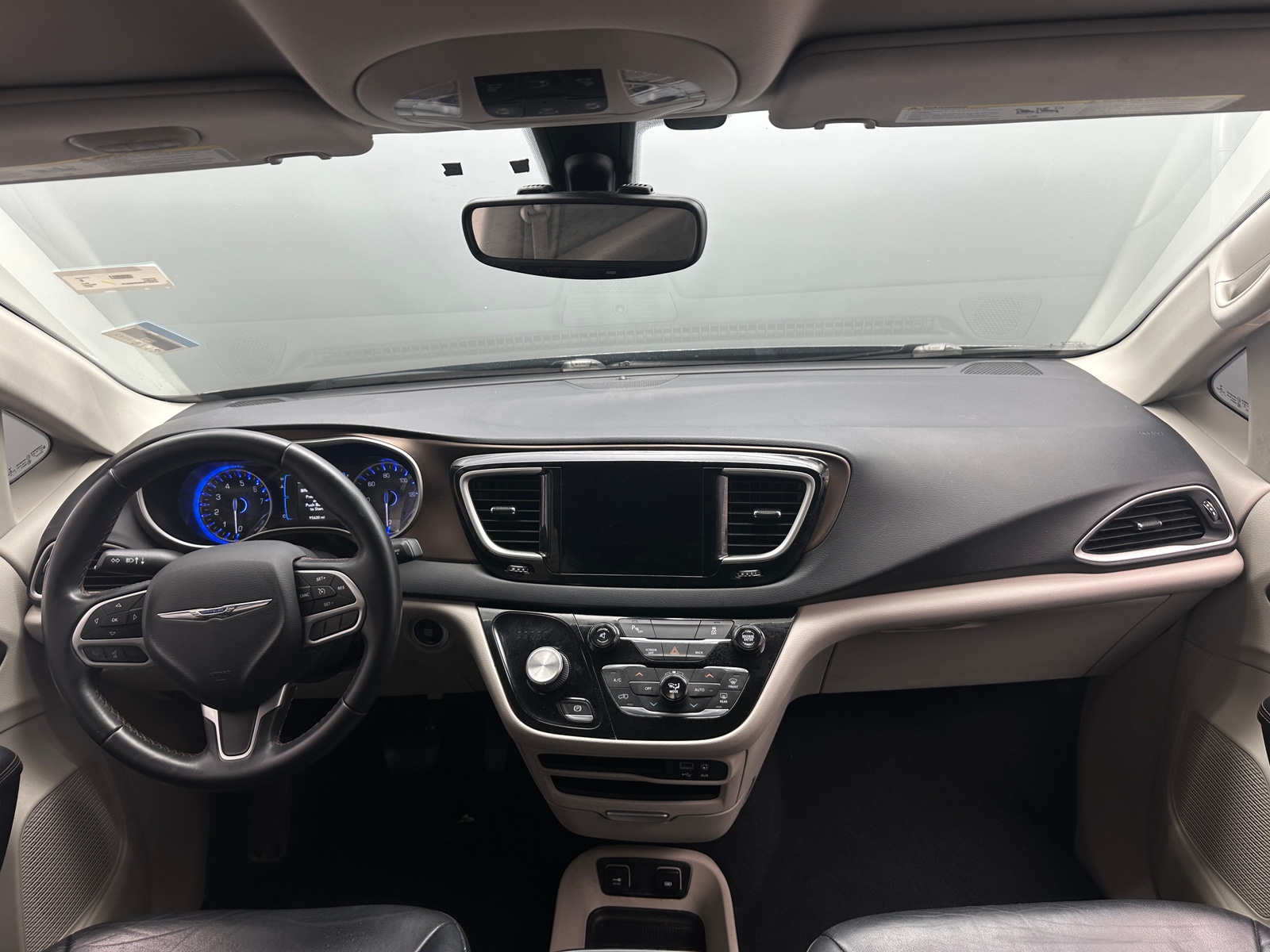 Thumbnail: 2017 Chrysler Pacifica - 2