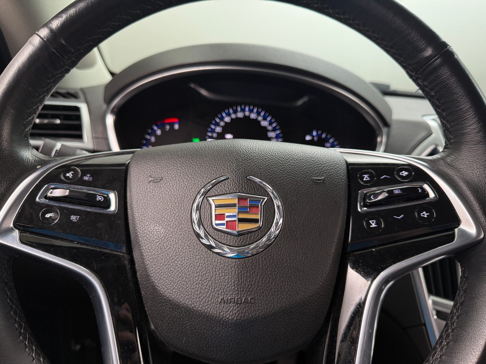 Thumbnail: 2016 Cadillac SRX - 4