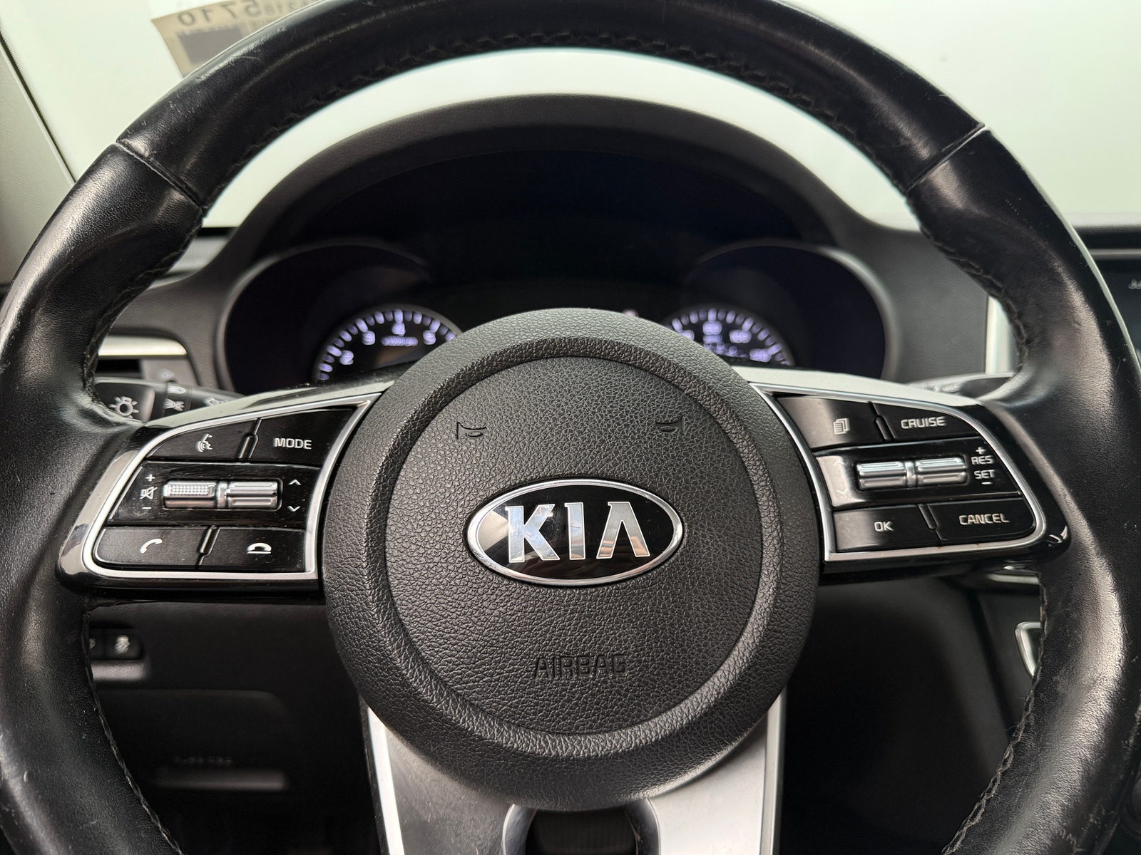 Thumbnail: 2020 Kia Optima - 4