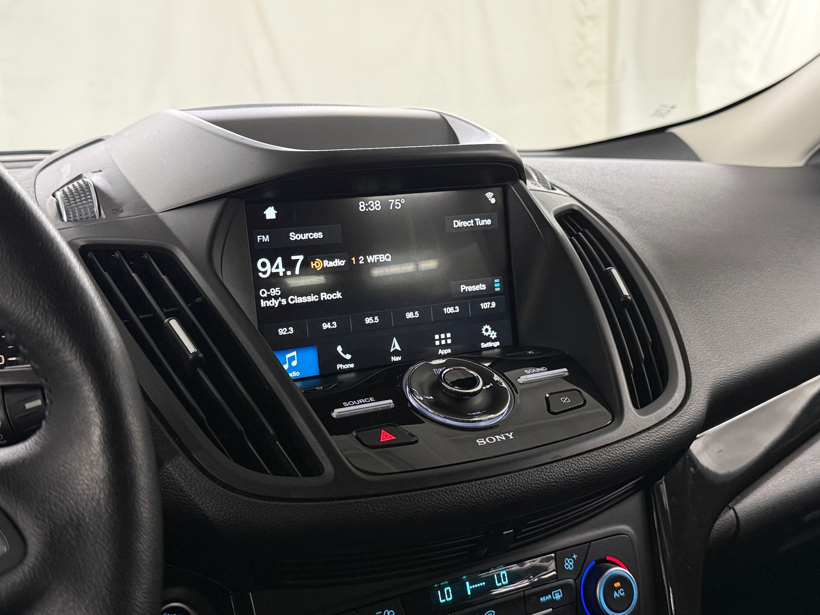 Thumbnail: 2019 Ford Escape - 3