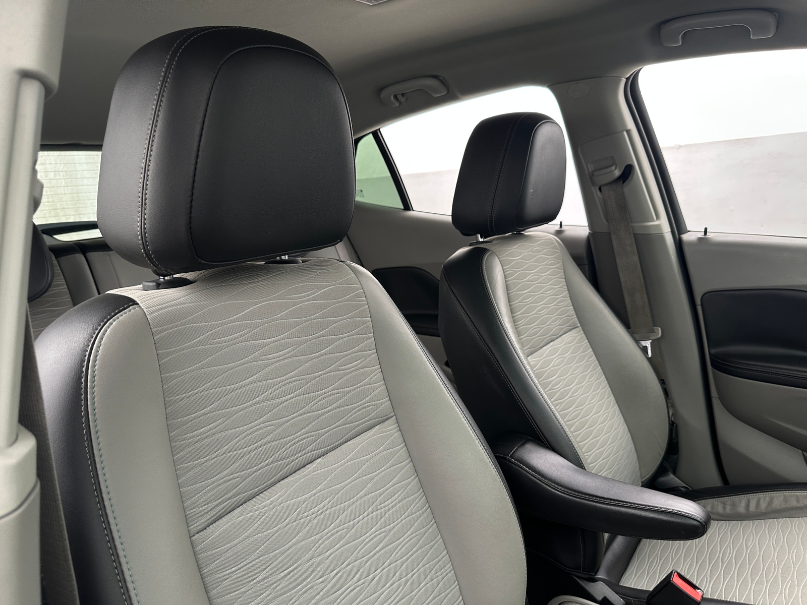 Thumbnail: 2015 Buick Encore - 2