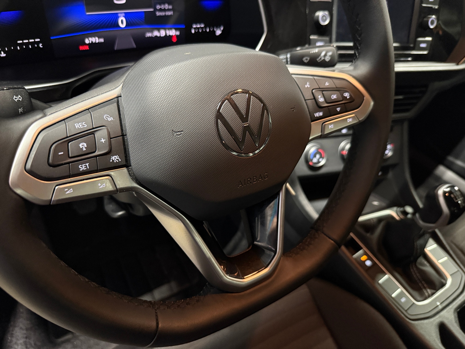 Thumbnail: 2024 Volkswagen Jetta - 5