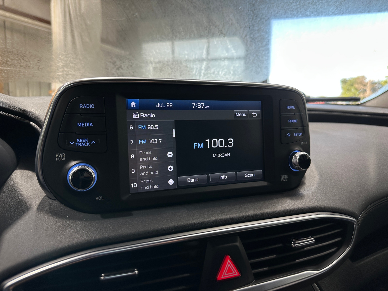 Thumbnail: 2020 Hyundai Santa Fe - 4