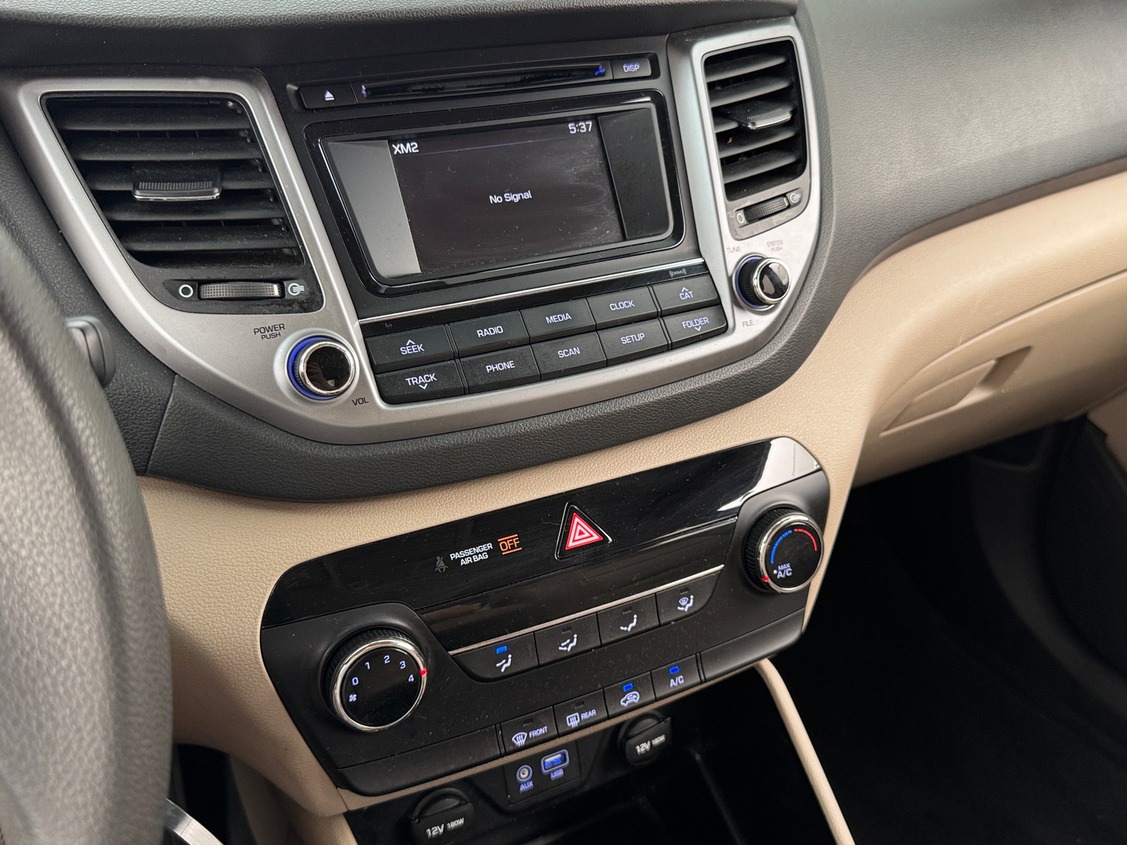 Thumbnail: 2017 Hyundai Tucson - 4
