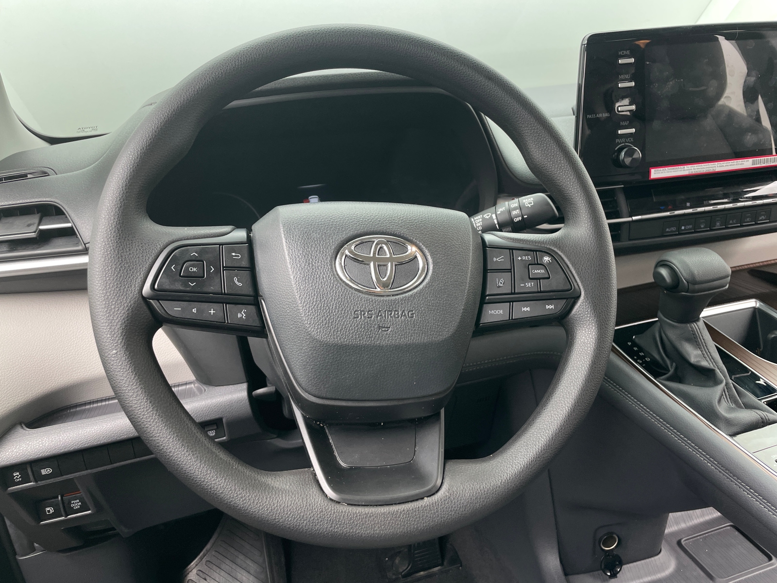 Thumbnail: 2024 Toyota Sienna - 5