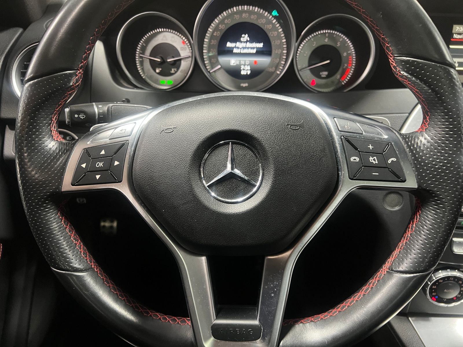 Thumbnail: 2015 Mercedes-Benz C-Class - 3