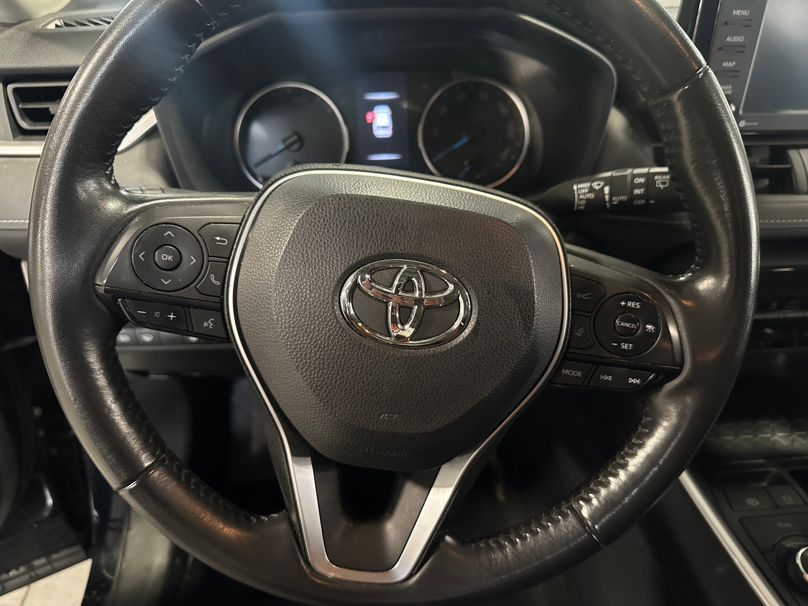 Thumbnail: 2021 Toyota RAV4 - 5