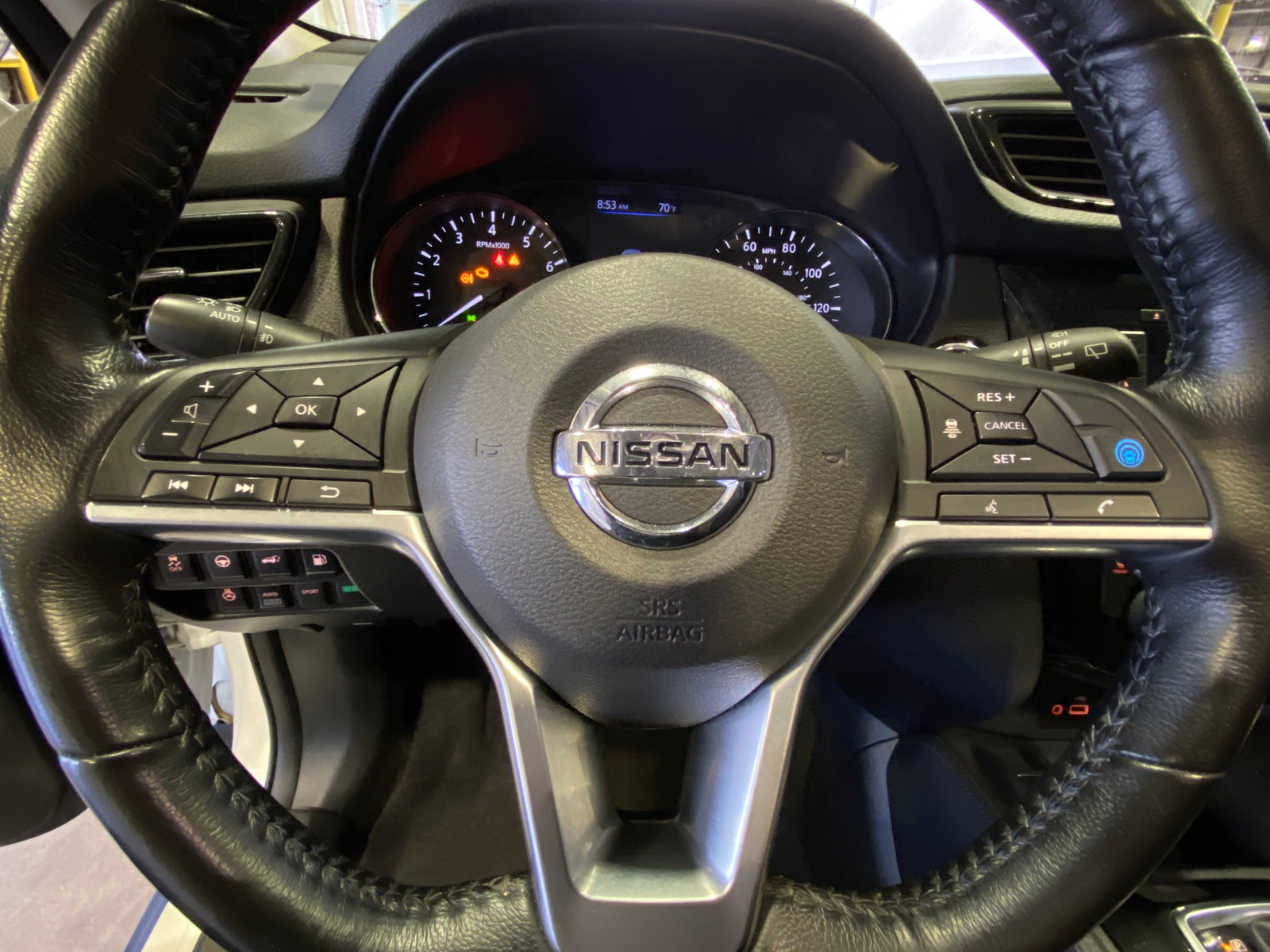 Thumbnail: 2018 Nissan Rogue - 4