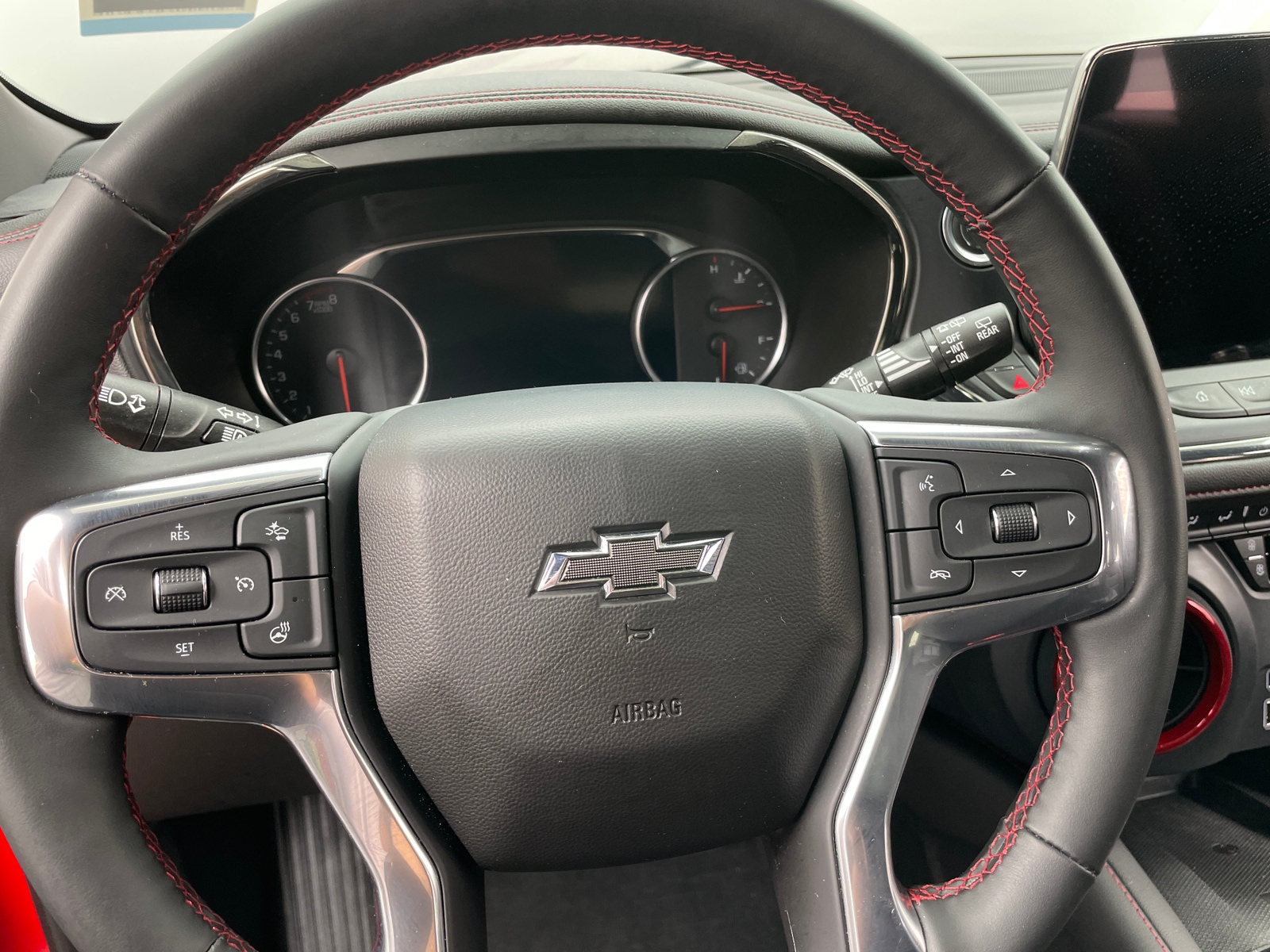 Thumbnail: 2023 Chevrolet Blazer - 4