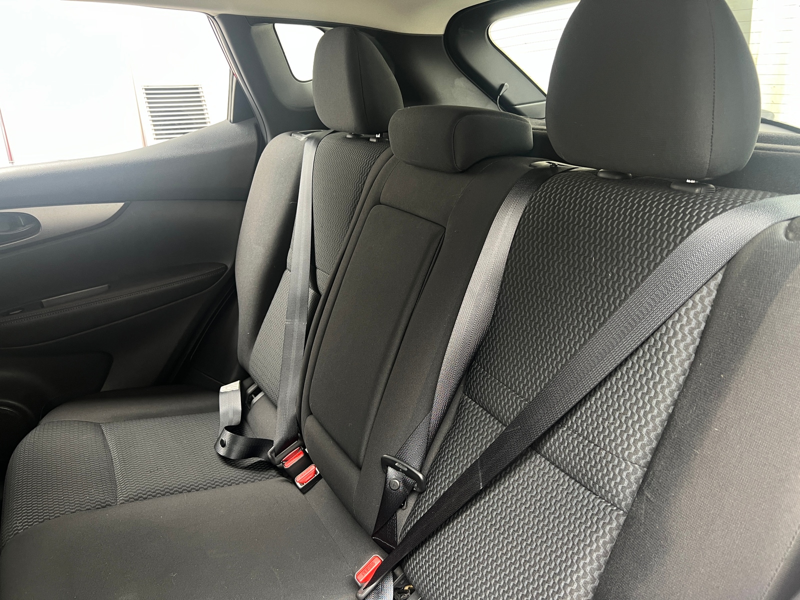 Thumbnail: 2018 Nissan Rogue Sport - 6