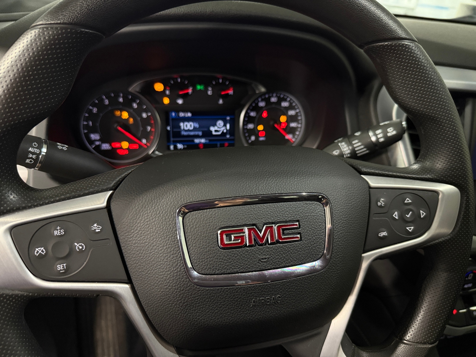 Thumbnail: 2023 GMC Acadia - 5