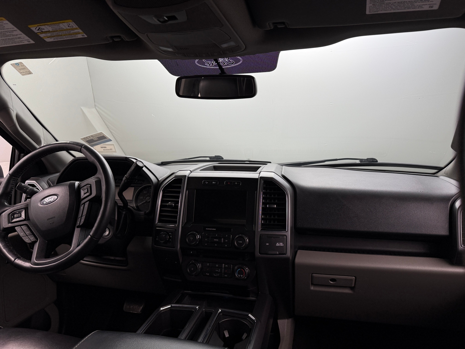Thumbnail: 2018 Ford Econoline - 3