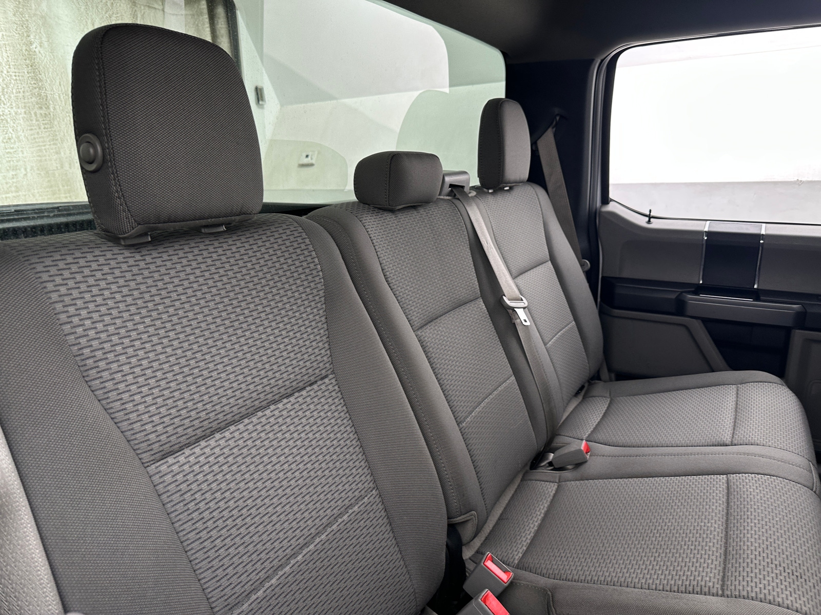 Thumbnail: 2018 Ford Econoline - 6
