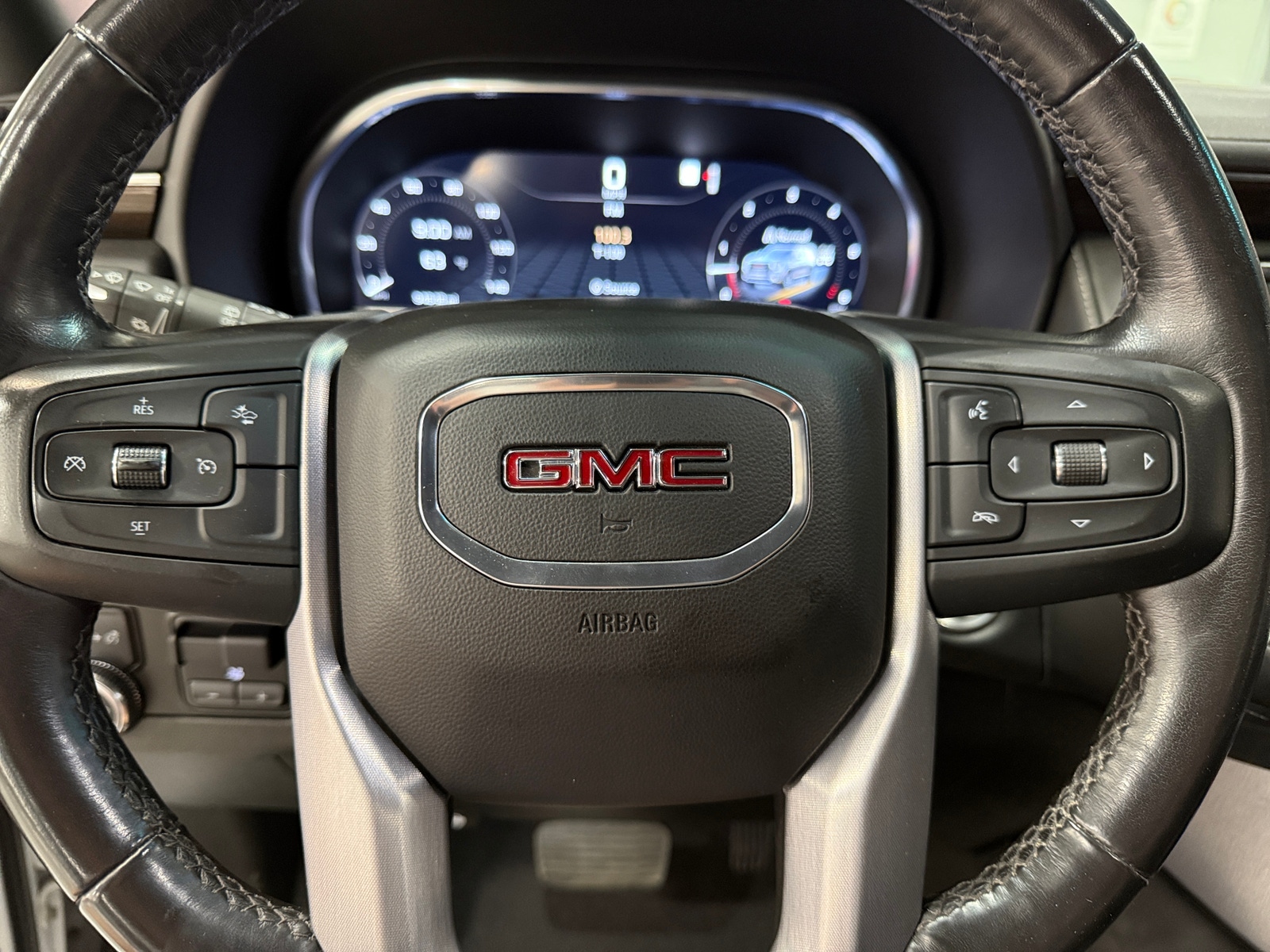 Thumbnail: 2022 GMC Yukon XL - 5