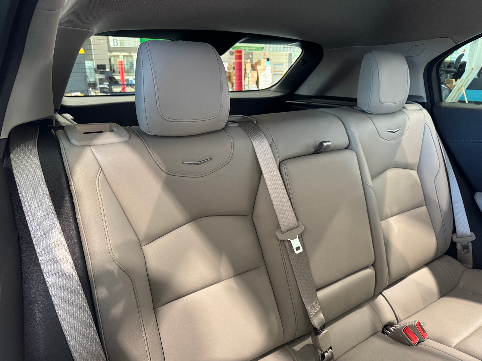 Thumbnail: 2023 Cadillac XT4 - 5