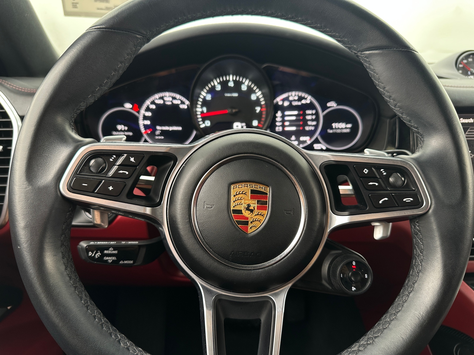Thumbnail: 2022 Porsche  - 4