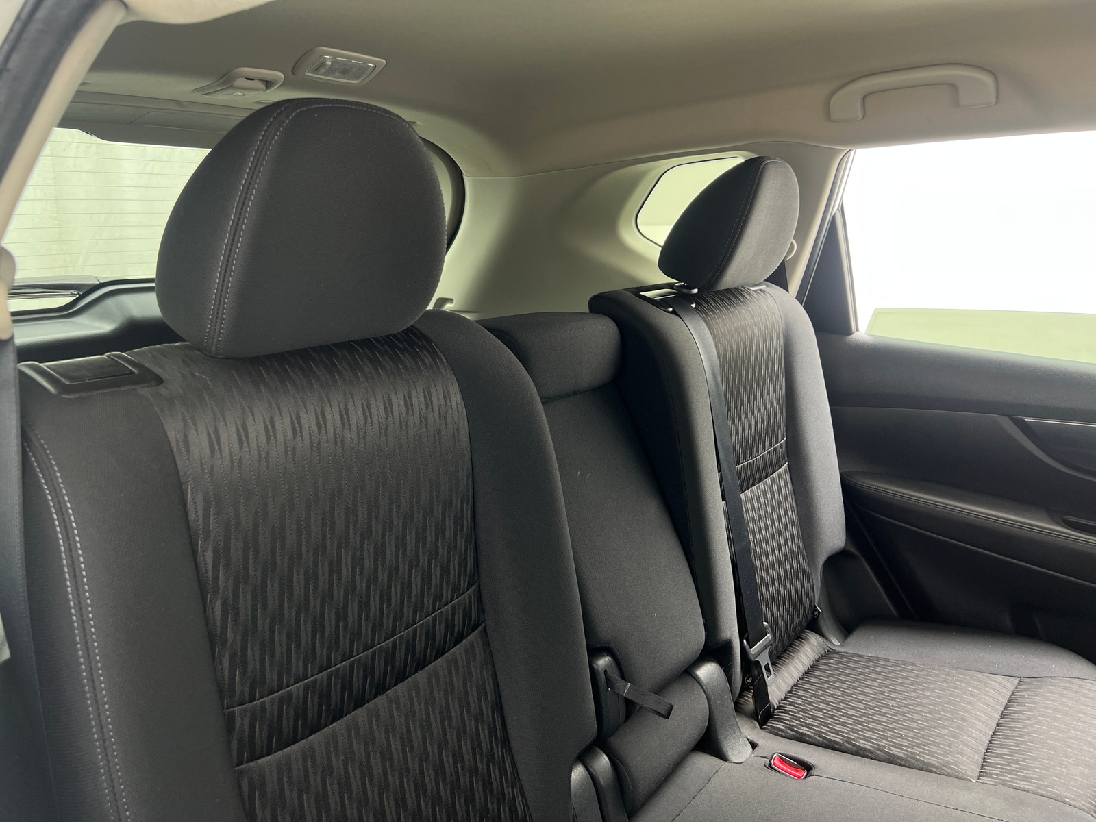 Thumbnail: 2017 Nissan Rogue - 6