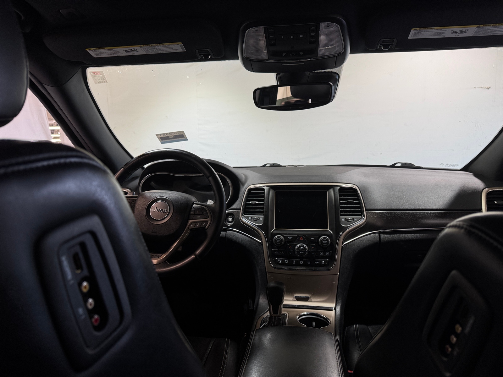 Thumbnail: 2017 Jeep Grand Cherokee - 2