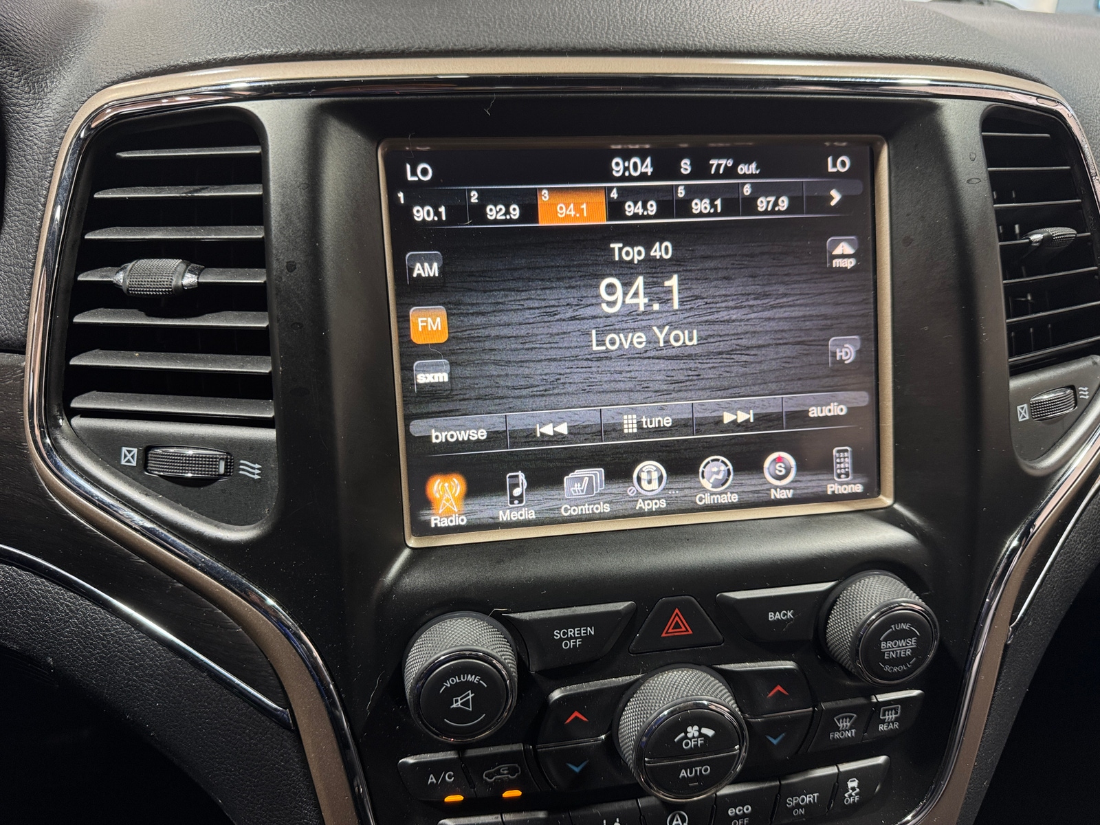 Thumbnail: 2017 Jeep Grand Cherokee - 3