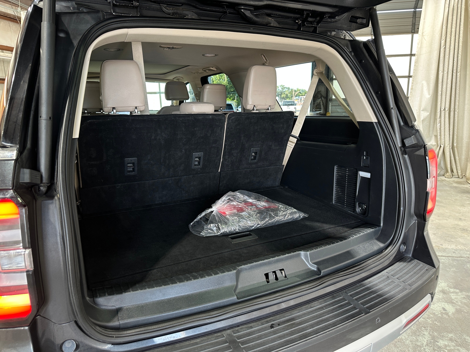 Thumbnail: 2024 Ford Expedition MAX - 6