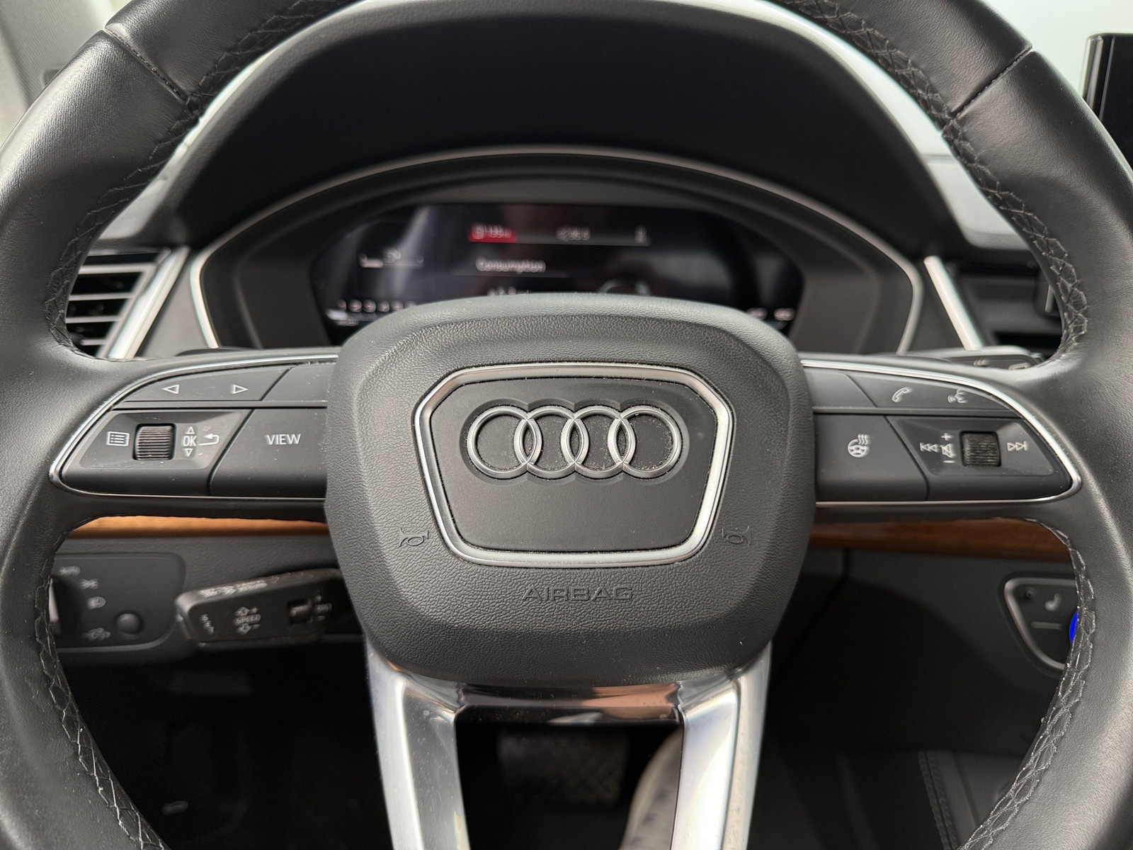 Thumbnail: 2023 Audi Q5 - 4