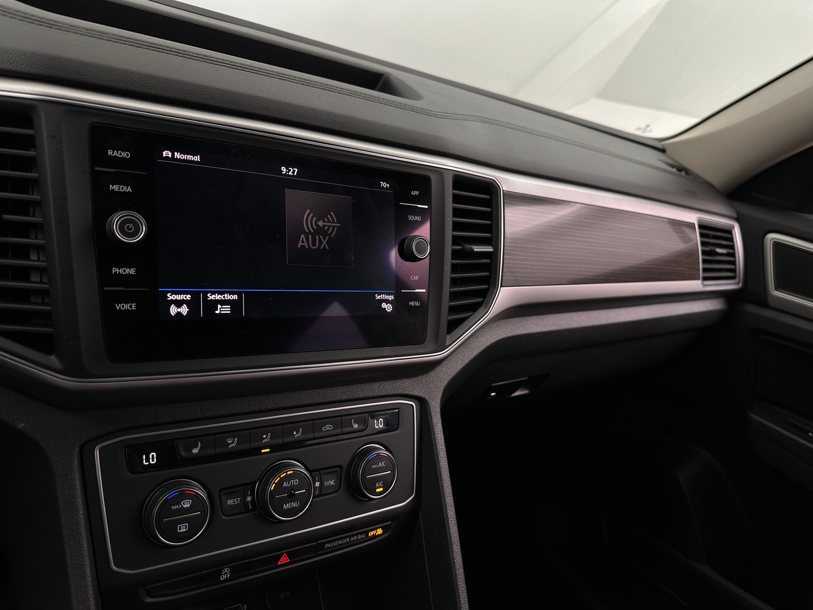 Thumbnail: 2019 Volkswagen Atlas - 3