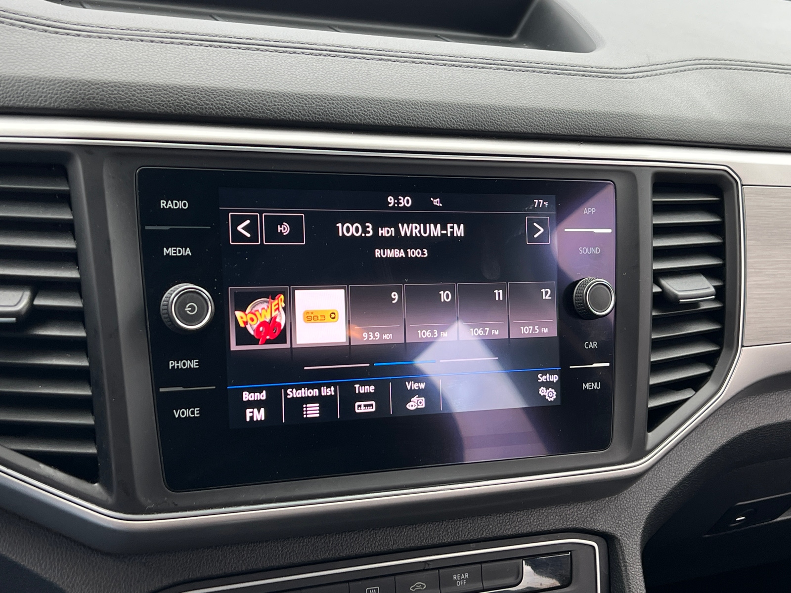 Thumbnail: 2018 Volkswagen Atlas - 4