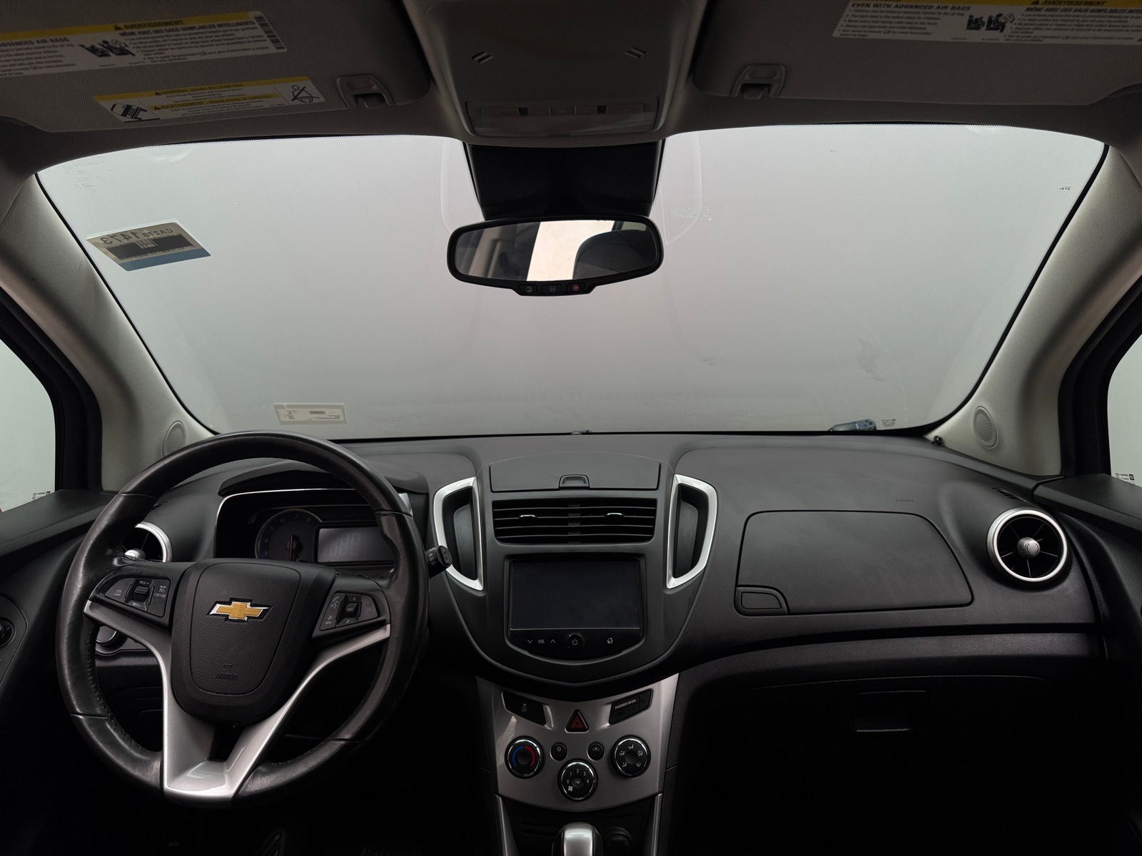 Thumbnail: 2015 Chevrolet Trax - 3