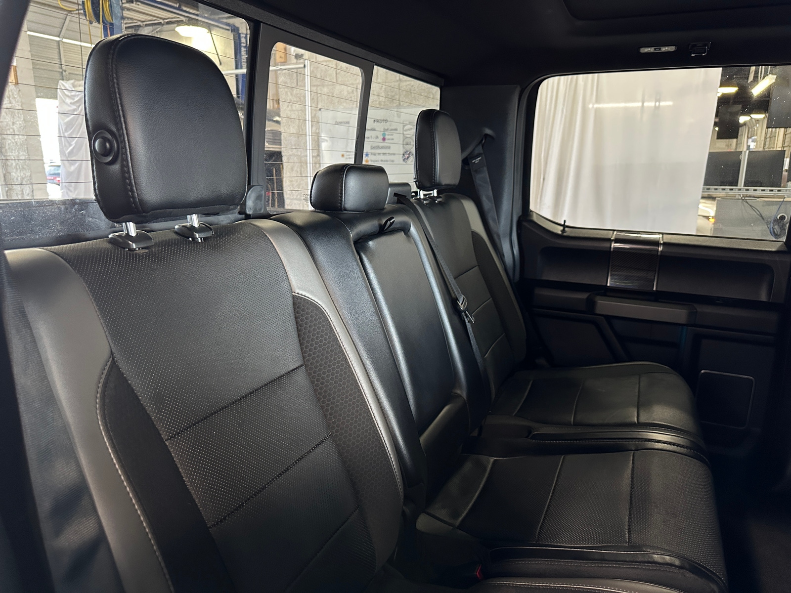 Thumbnail: 2020 Ford Econoline - 6