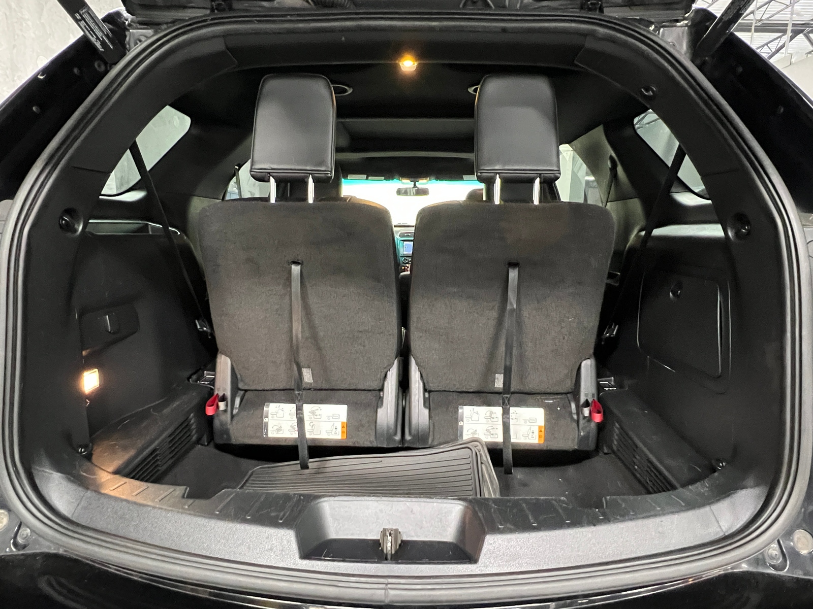 Thumbnail: 2016 Ford Explorer - 7
