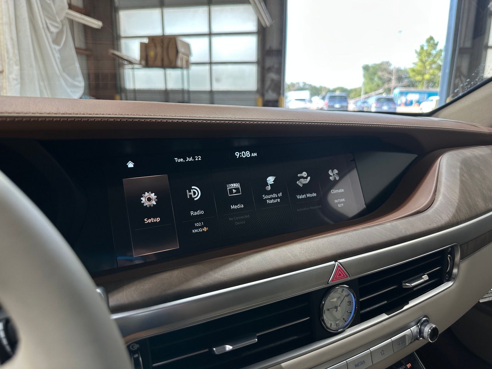 Thumbnail: 2021 Genesis G90 - 3