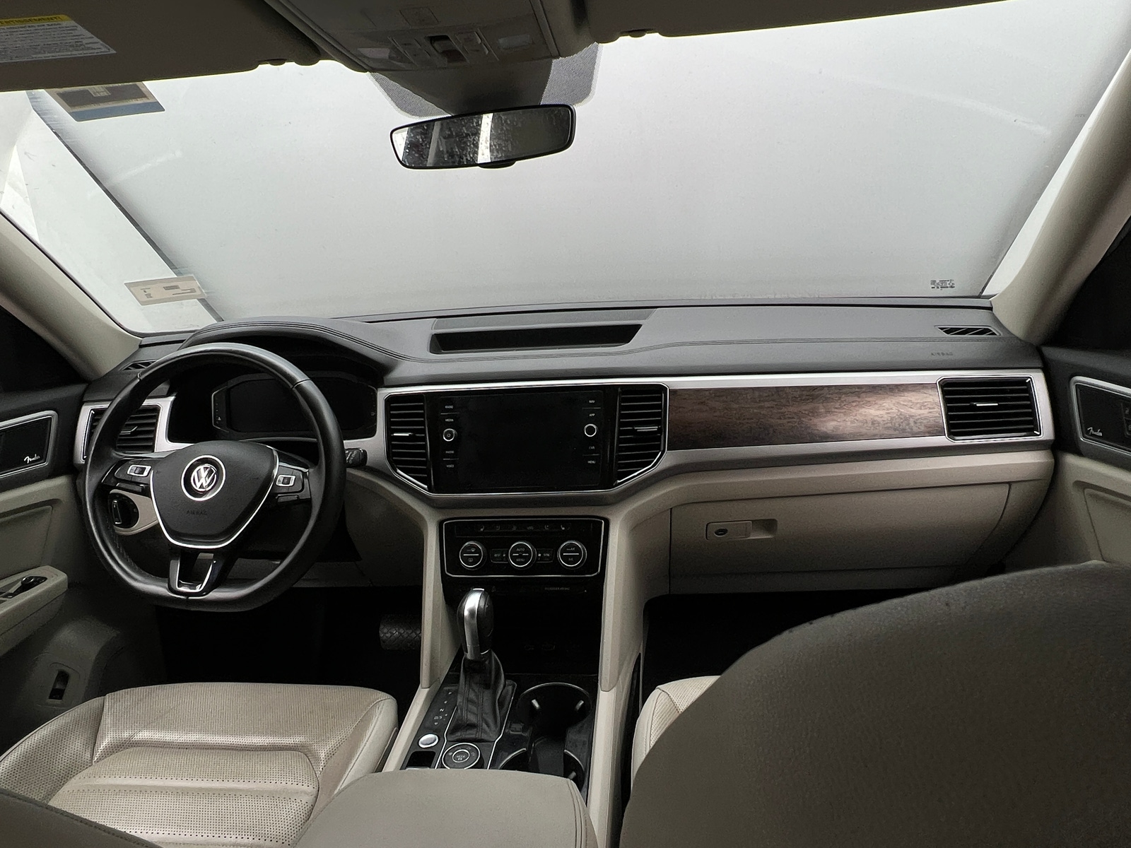 Thumbnail: 2019 Volkswagen Atlas - 2