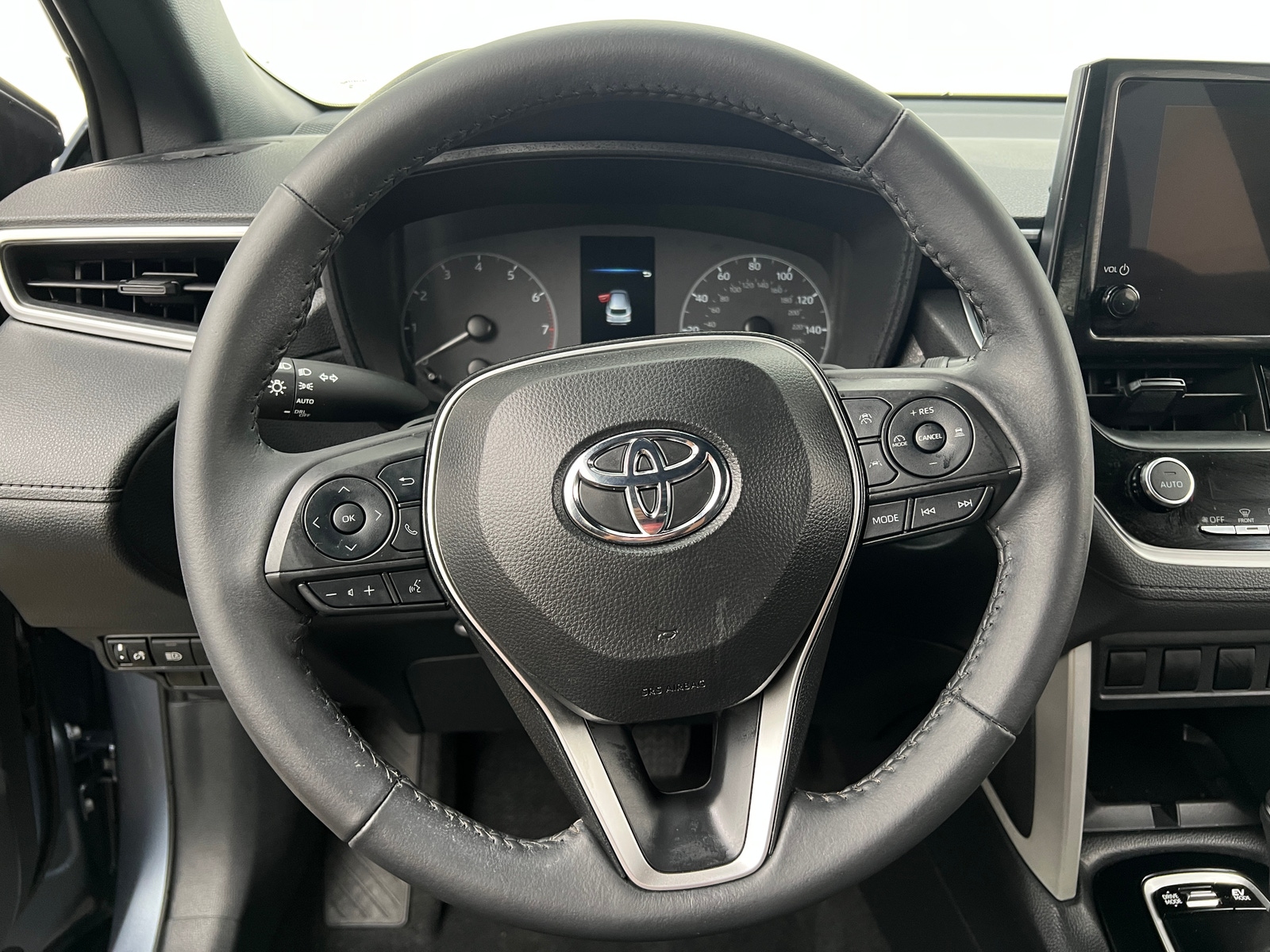 Thumbnail: 2024 Toyota Corolla Cross - 5