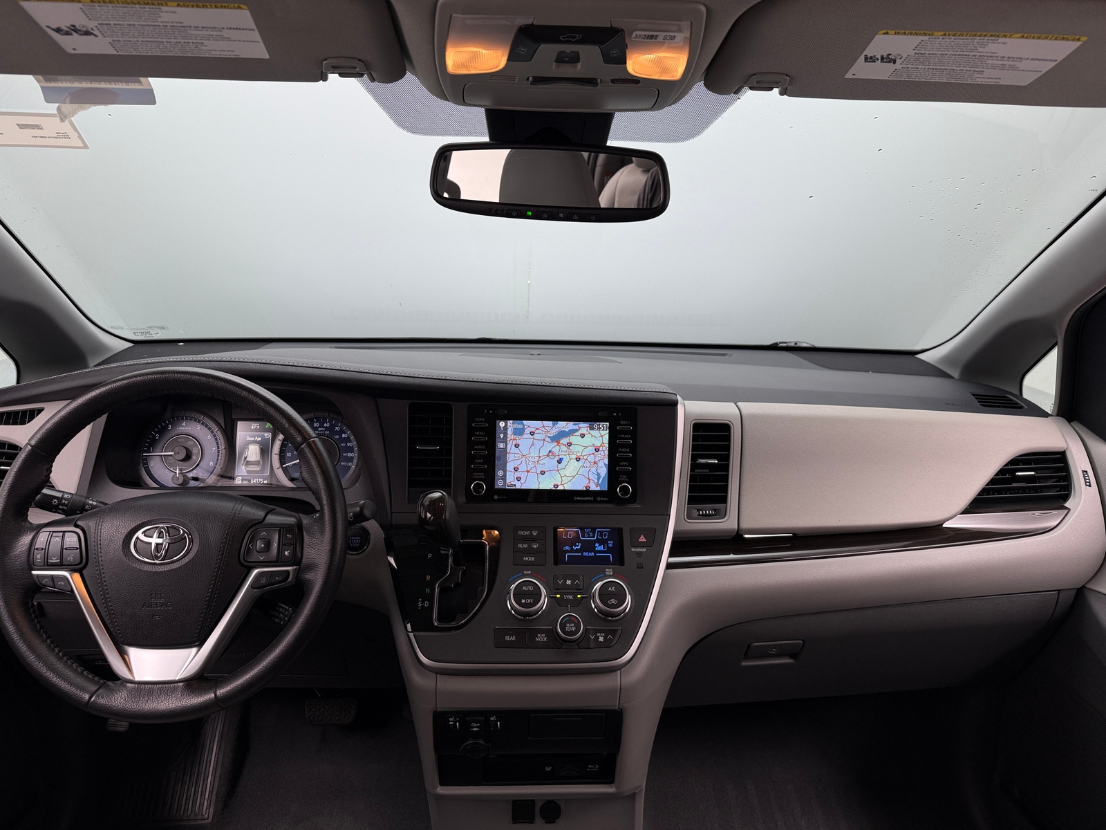 Thumbnail: 2020 Toyota Sienna - 2