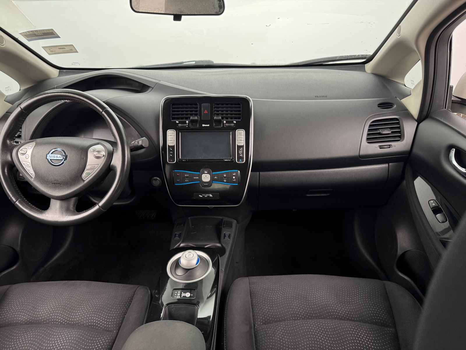 Thumbnail: 2017 Nissan Leaf - 3