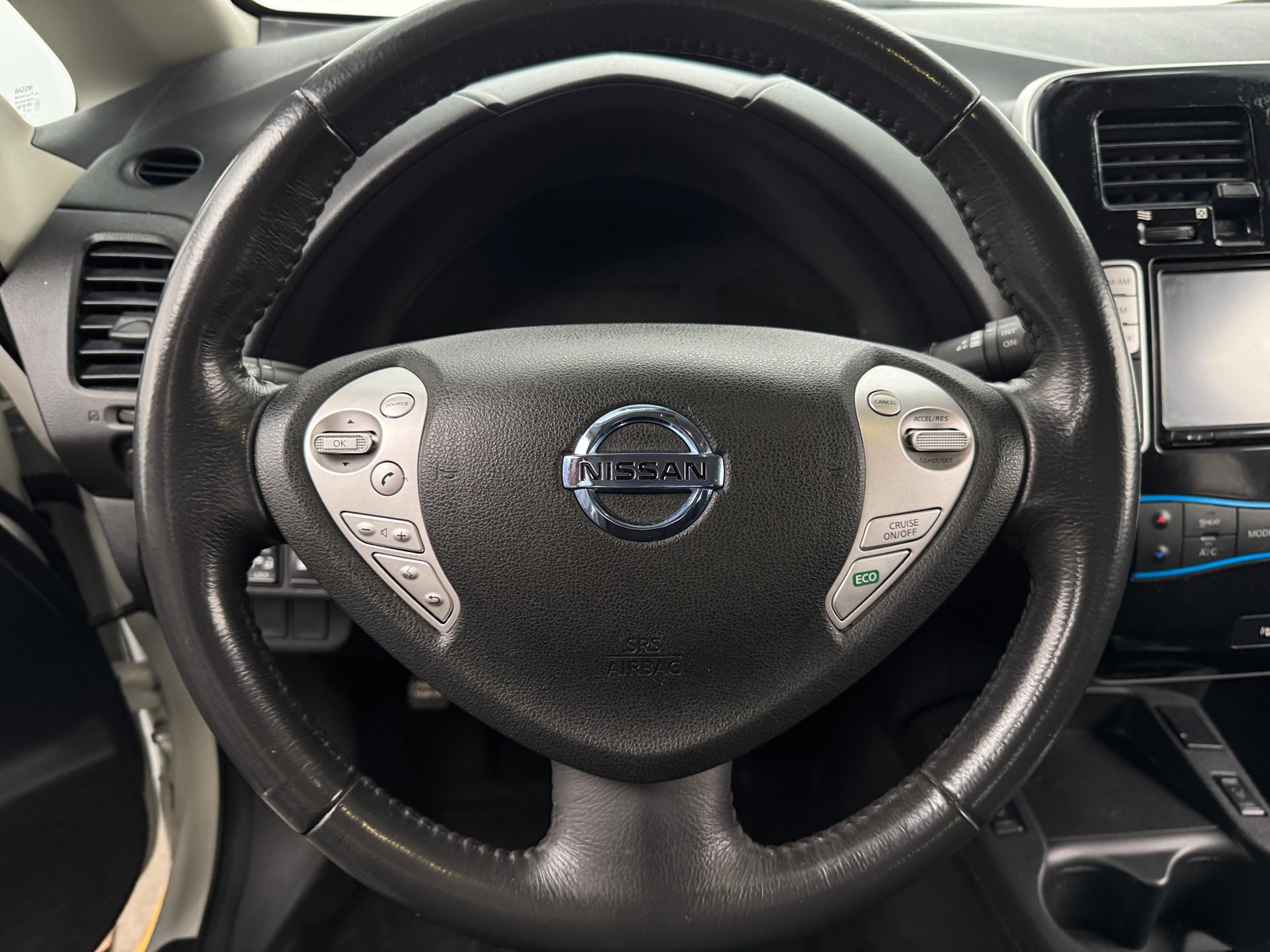 Thumbnail: 2017 Nissan Leaf - 5